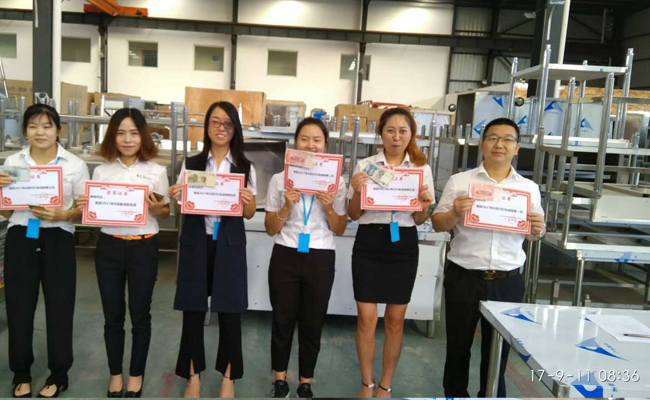 優(yōu)佰特廚房設(shè)備公司9月全體員工會(huì)3