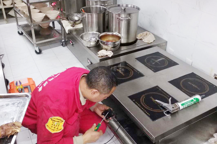 優(yōu)佰特廚房設(shè)備公司的售后服務(wù)就是好，難怪那么多人選擇