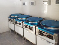 德陽食堂廚房設(shè)備廠家告訴你餐廚垃圾處理的方法