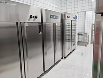 廚房設(shè)備廠告訴你熱風(fēng)循環(huán)消毒柜保養(yǎng)與使用注意事項(xiàng)